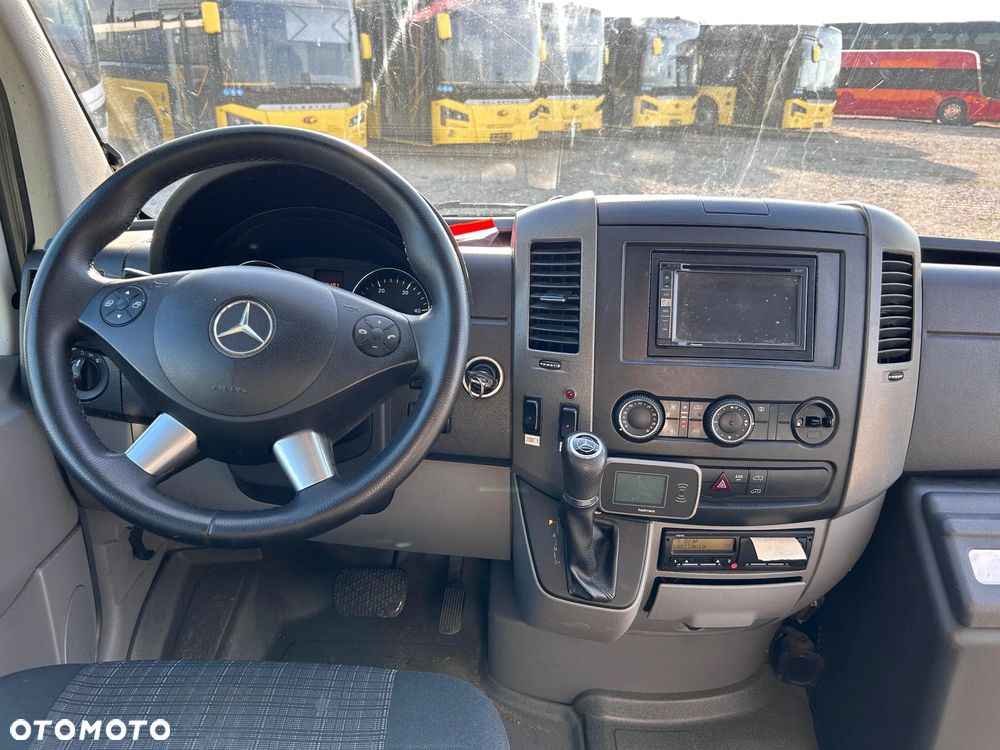 Mercedes-Benz Sprinter 519 - 14