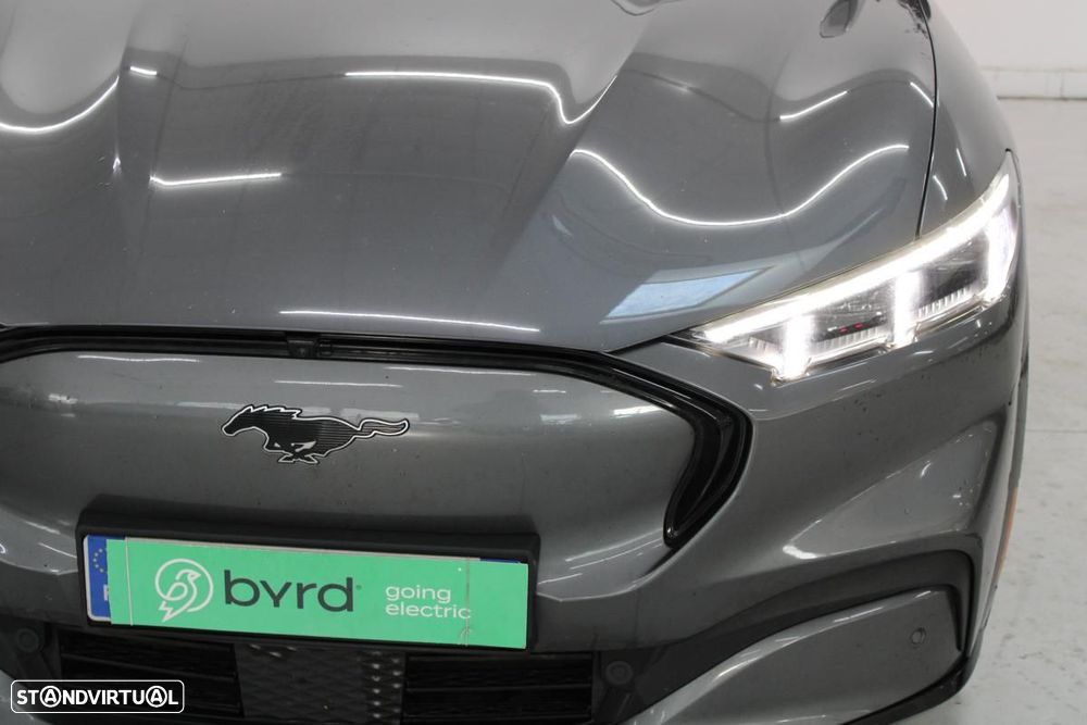 Ford Mustang Mach-E Alargada AWD - 4