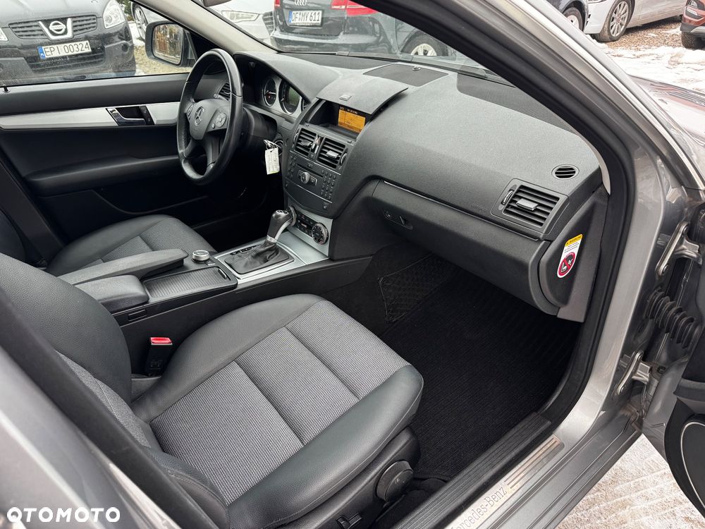 Mercedes-Benz Klasa C 180 Kompressor Automatik Avantgarde - 23