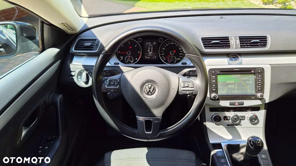 Volkswagen Passat CC - 17