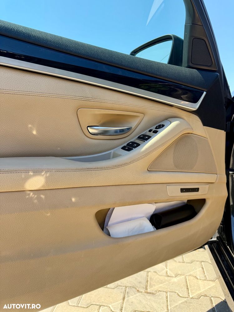 BMW Seria 5 525d Aut. - 9