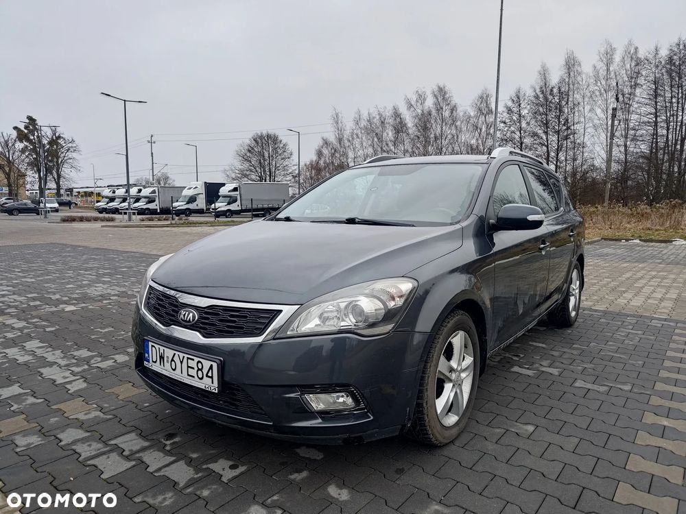 Kia Ceed 1.6 Crdi Optimum + - 2