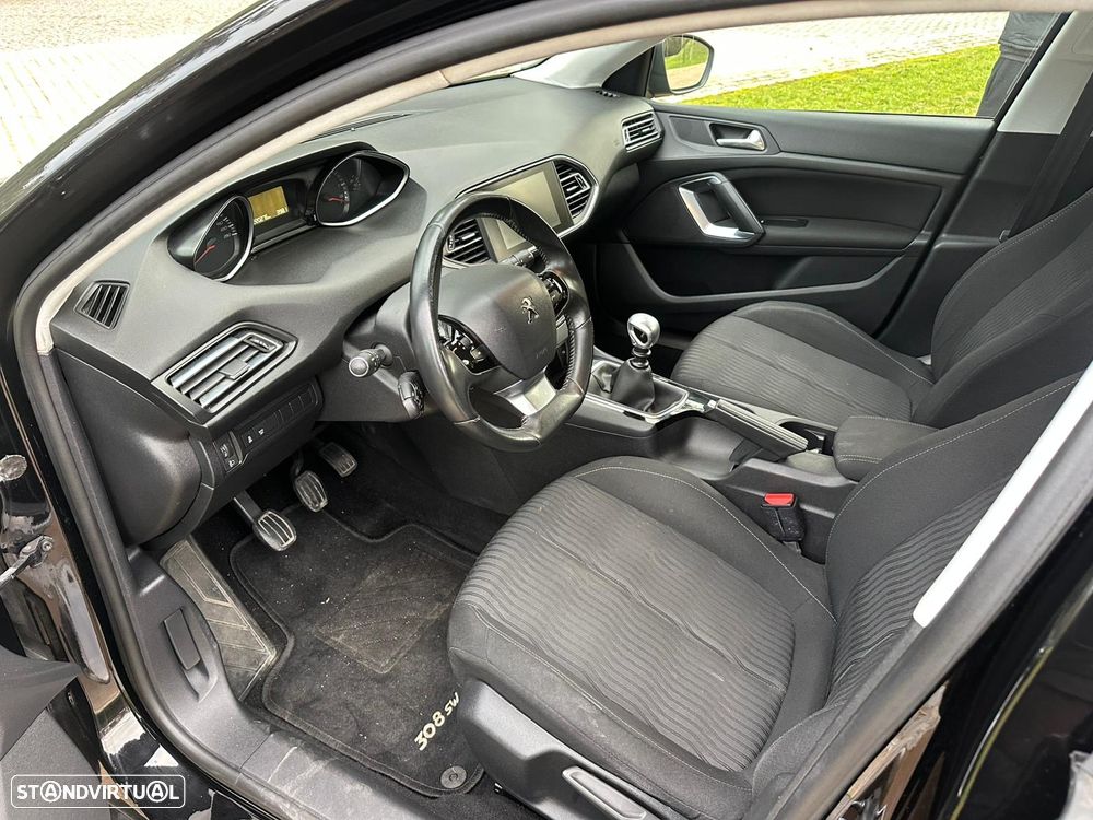 Peugeot 308 SW - 8