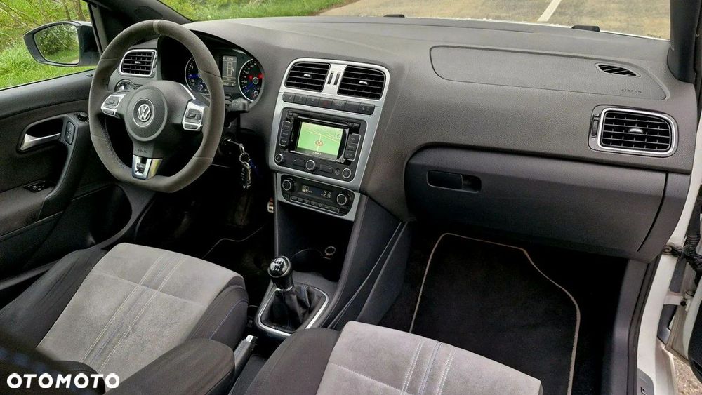 Volkswagen Polo - 11