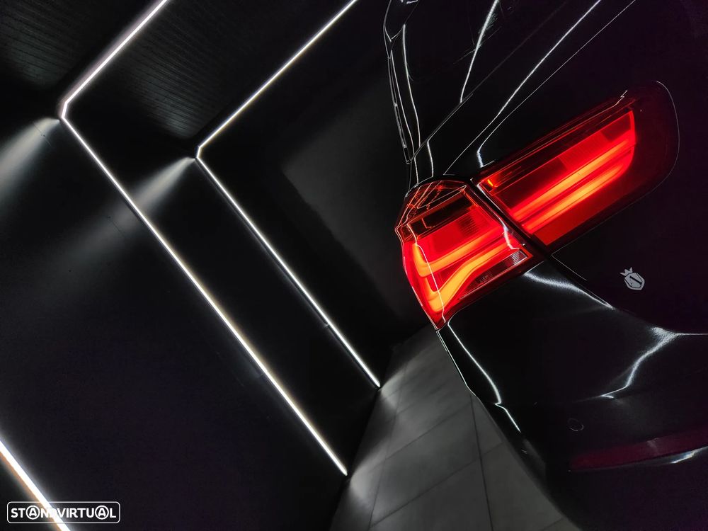 BMW 116 d EDynamics Line Urban - 12