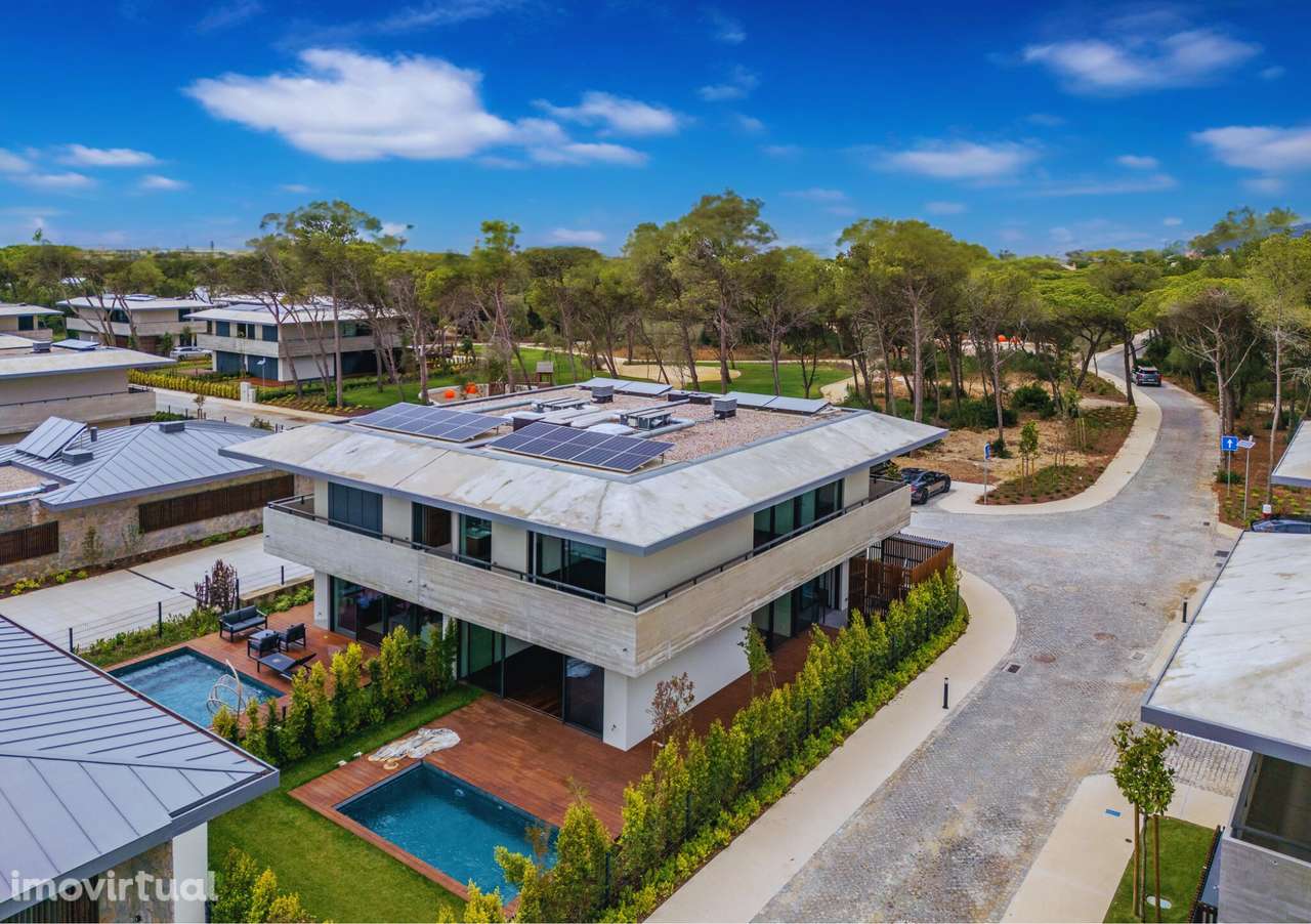 T3 - Belissima Moradia com piscina privativa em condomínio sustentável - Grande imagem: 3/35