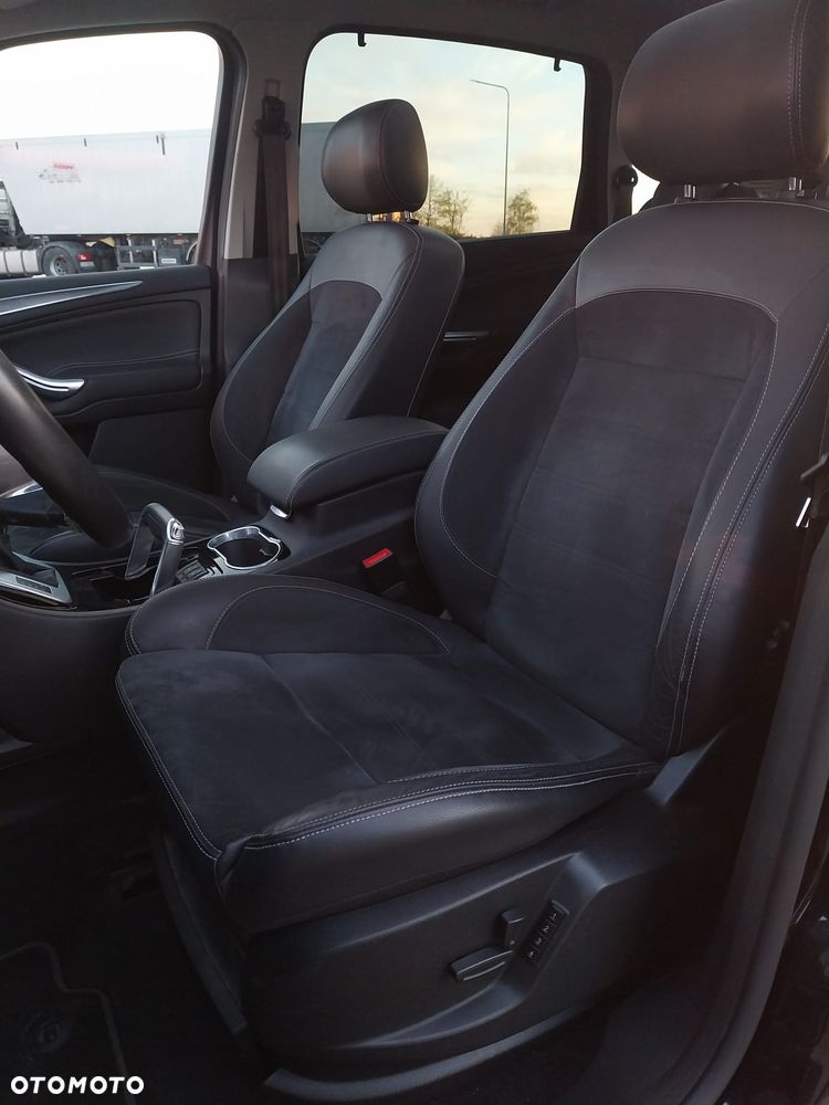 Ford S-Max 2.0 TDCi DPF Titanium - 11