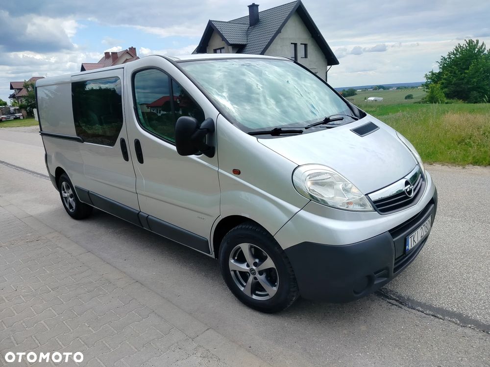 Opel Vivaro - 11