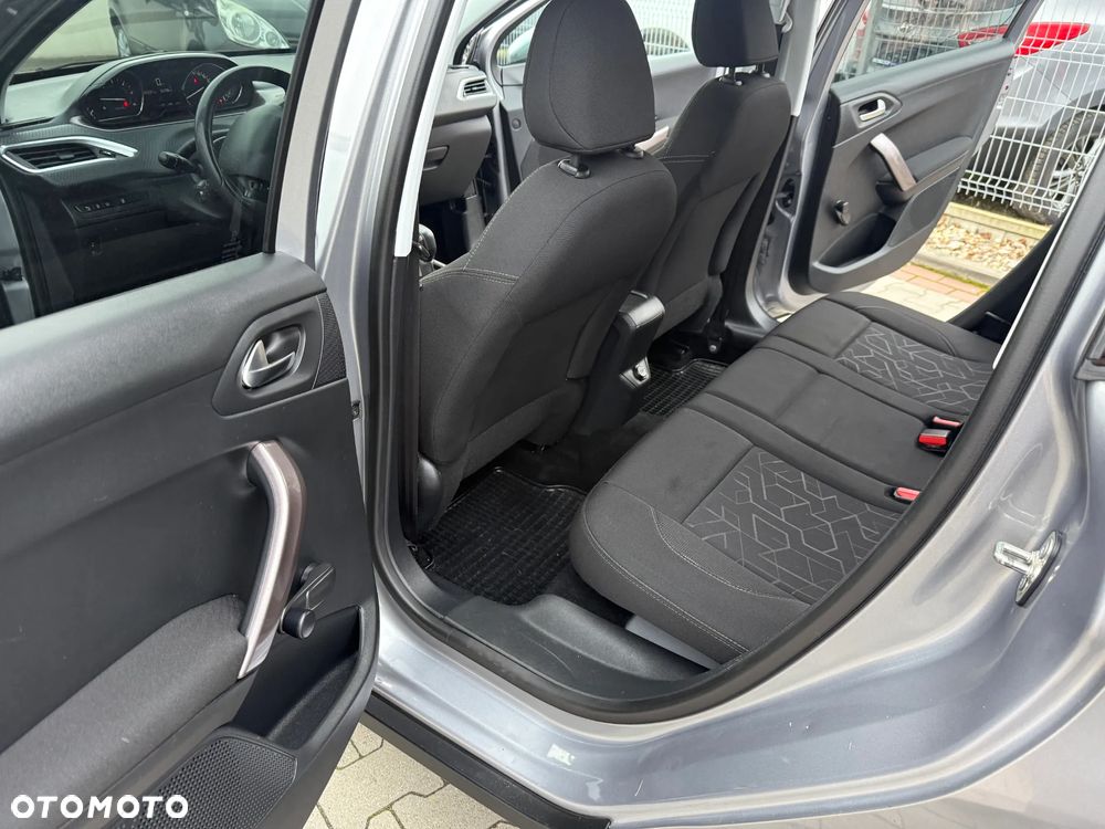 Peugeot 2008 e-HDi FAP 92 STOP & START Active - 25