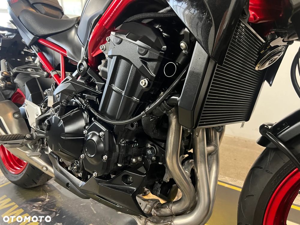 Kawasaki Z 900 - 7