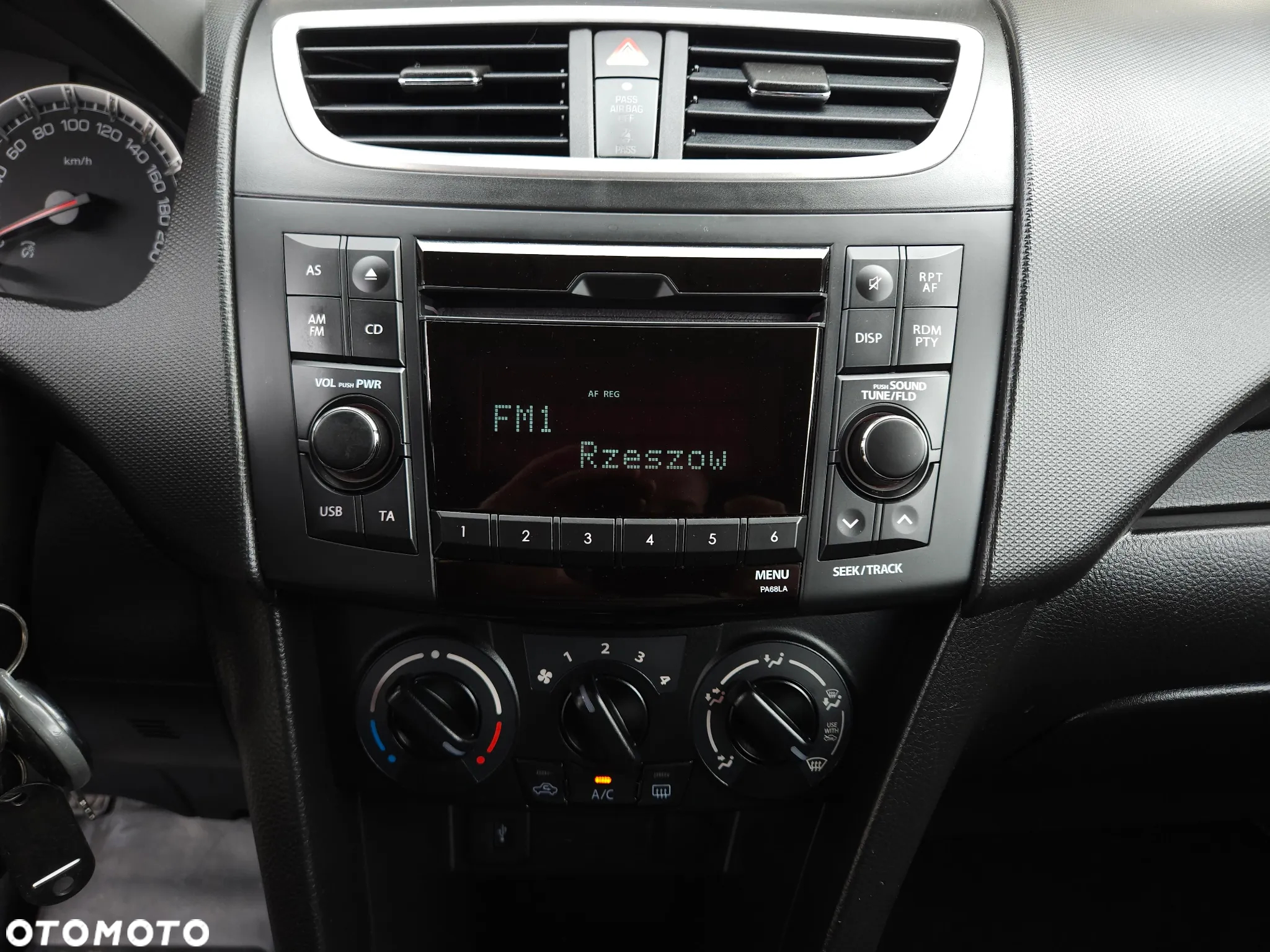 Suzuki Swift 1.2 4x4 Club - 28