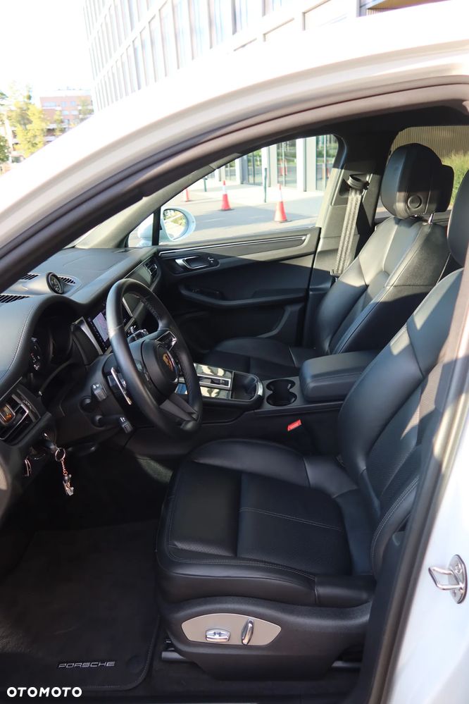 Porsche Macan Standard - 5