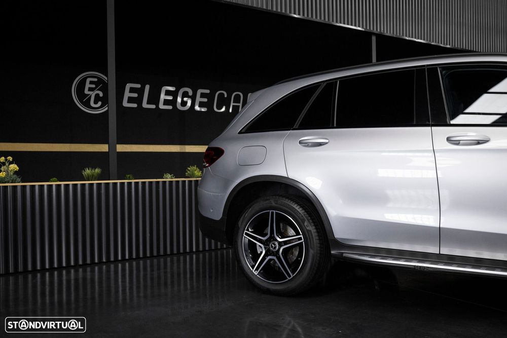 Mercedes-Benz GLC 300 e 4Matic 9G-TRONIC AMG Line - 6