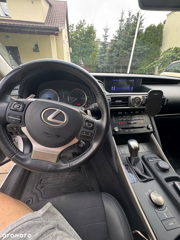 Lexus IS 200t Comfort - 13
