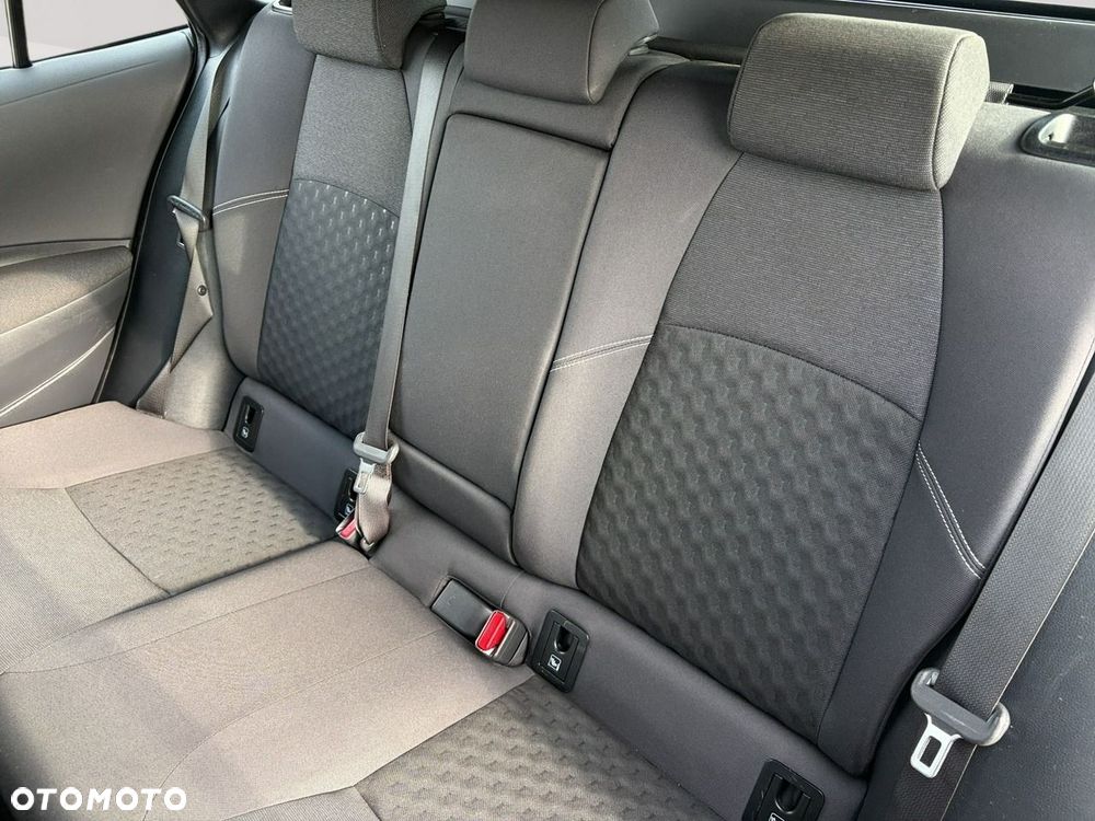 Toyota Corolla - 22