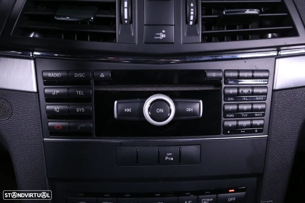 Mercedes-Benz E 250 CDi Avantgarde BlueEfficiency - 17