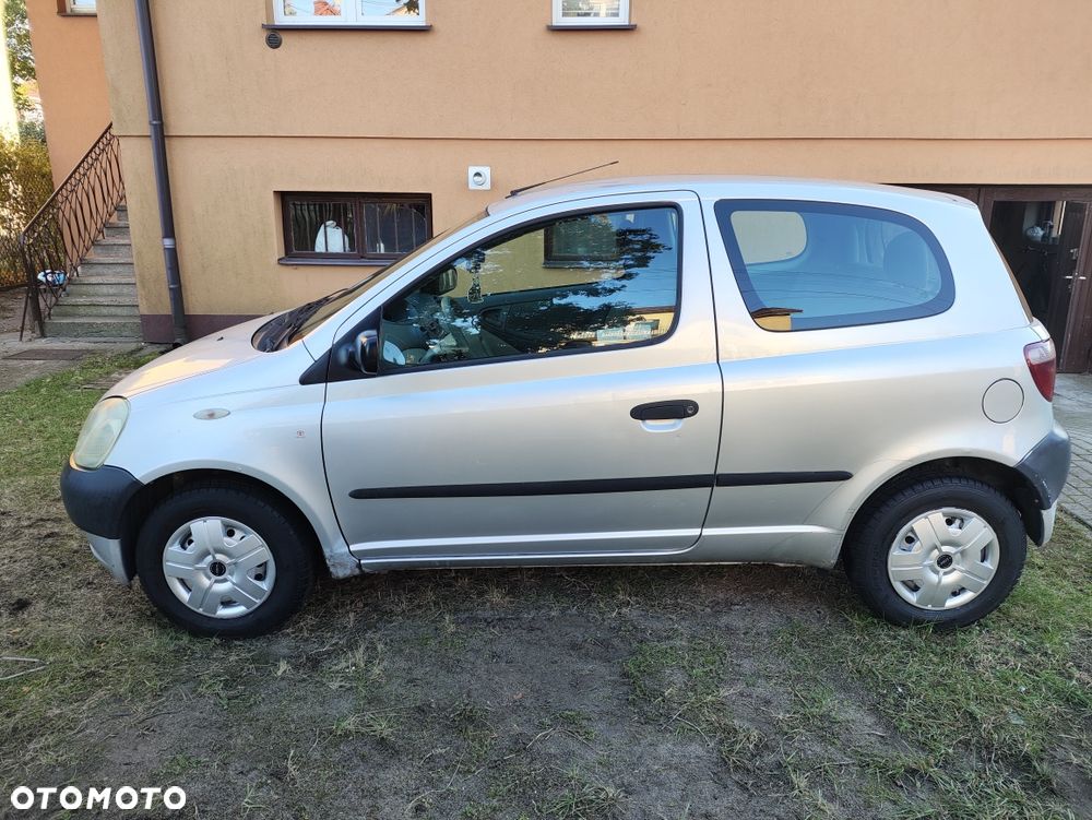 Toyota Yaris - 5