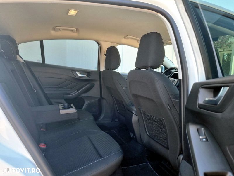 Ford Focus 1.0 EcoBoost Hybrid TITANIUM X - 12