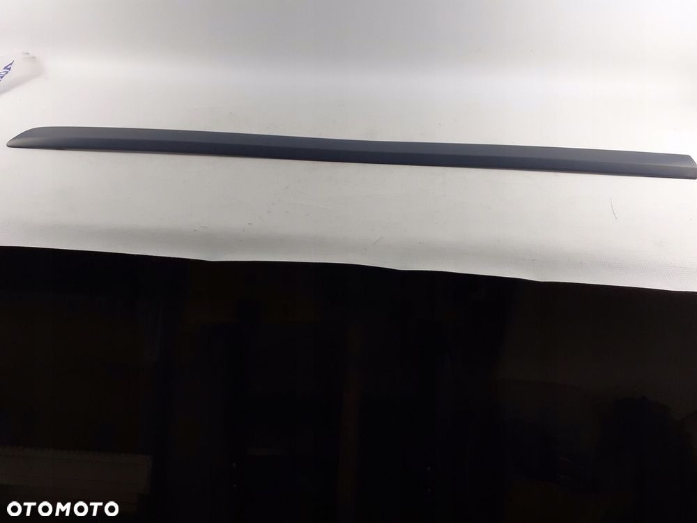 Listwa drzwi prawa przód Volvo S40 V50 2004-2012r. - 4