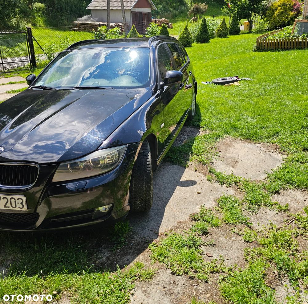 BMW Seria 3 318d - 1