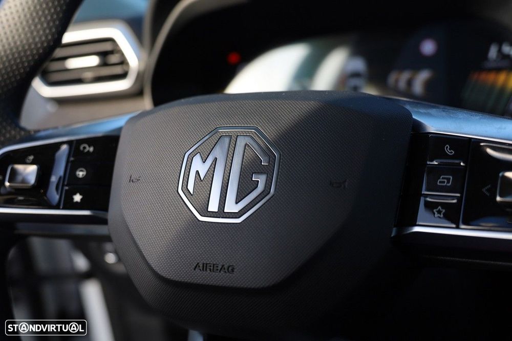 MG ZS 1.5 Hybrid+ Standard - 19