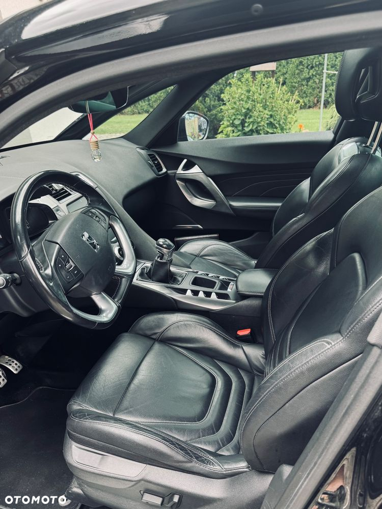 DS Automobiles DS 5 - 6