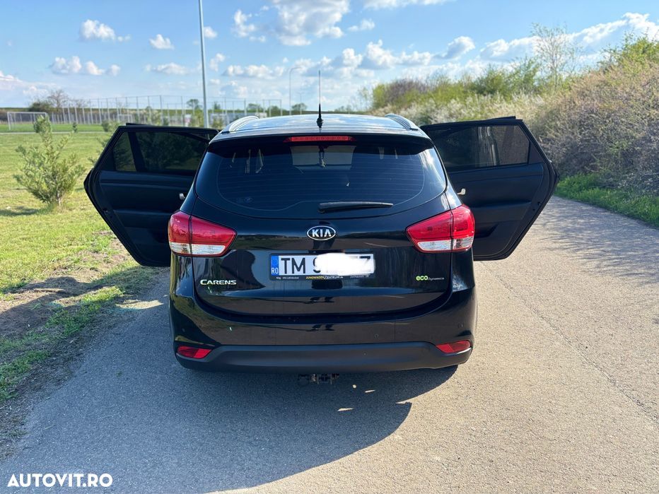Kia Carens - 2