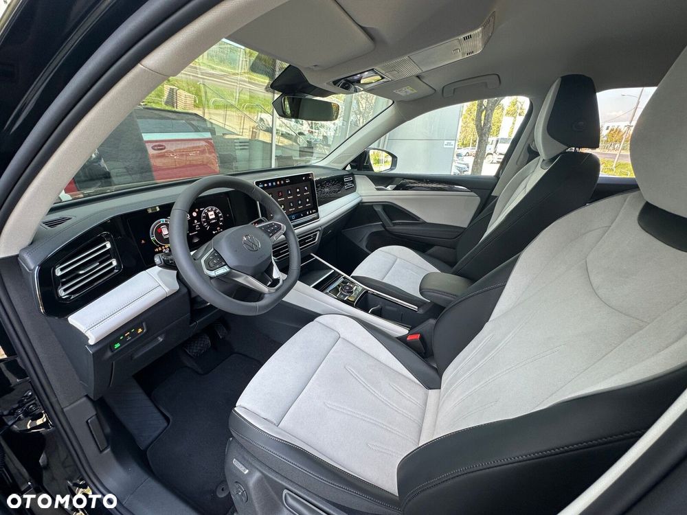 Volkswagen Tiguan - 11