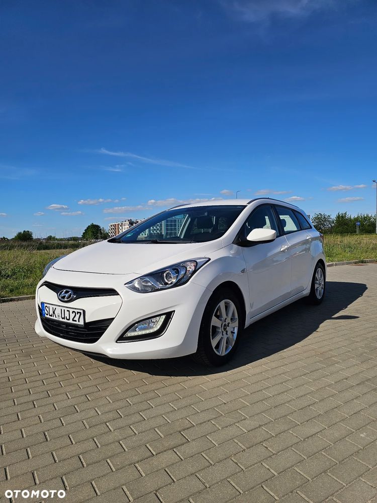 Hyundai i30 i30cw 1.4 Advantage - 17