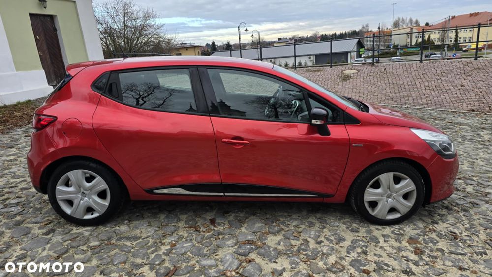 Renault Clio - 27