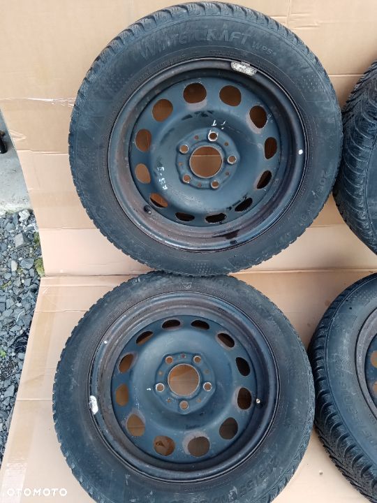 Felgi stalowe z oponami BMW 1 bieznik 6mm 6761154 2017r kola - 2