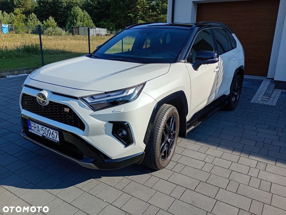 Toyota RAV4 - 1