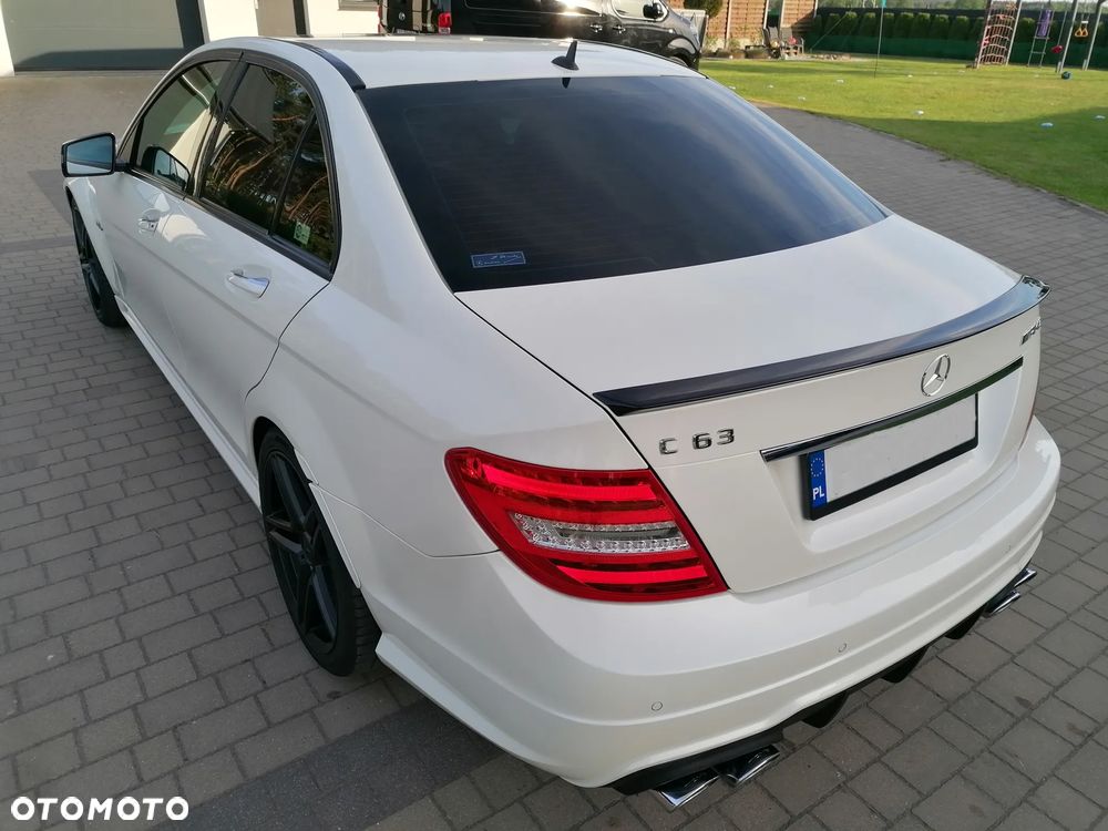 Mercedes-Benz Klasa C 63 AMG AMG SPEEDSHIFT MCT - 2