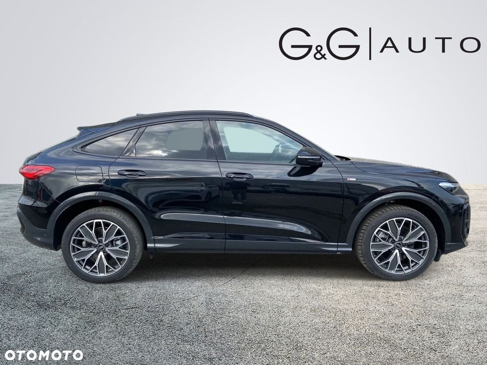 Audi Q5 Sportback - 4