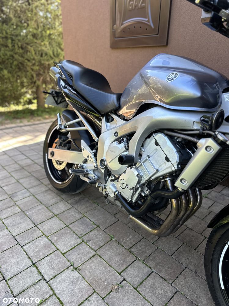 Yamaha FZ6 - 9