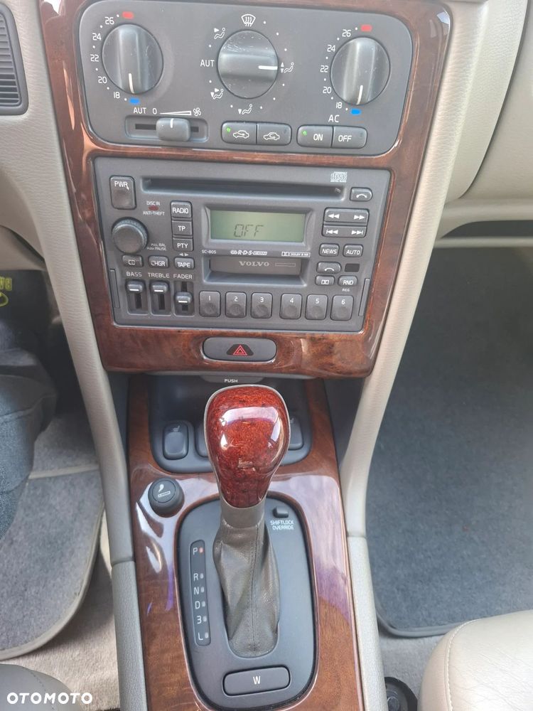 Volvo V70 - 4