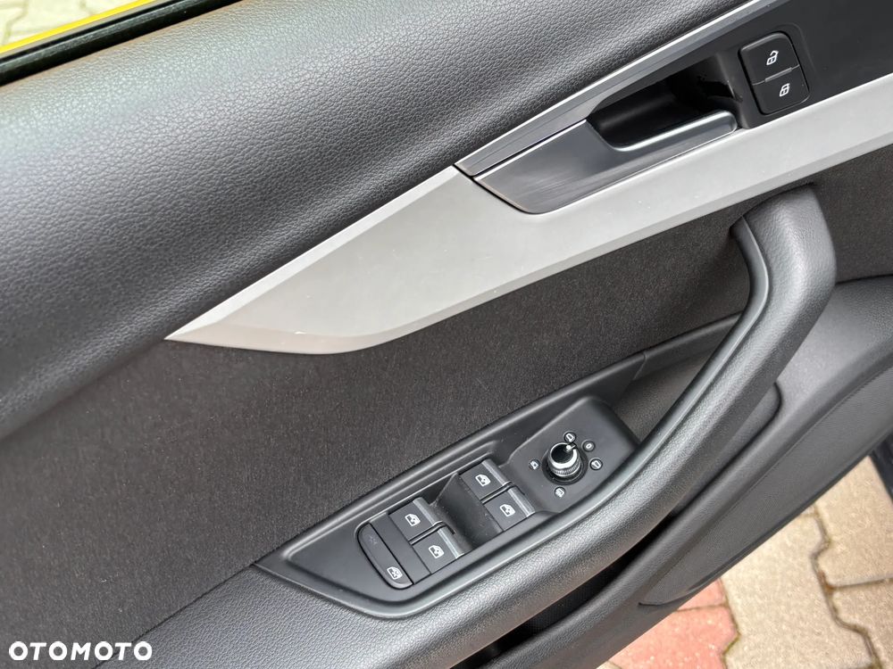 Audi A4 Avant 2.0 TDI S tronic - 15