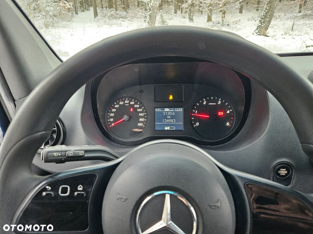 Mercedes-Benz Sprinter - 21