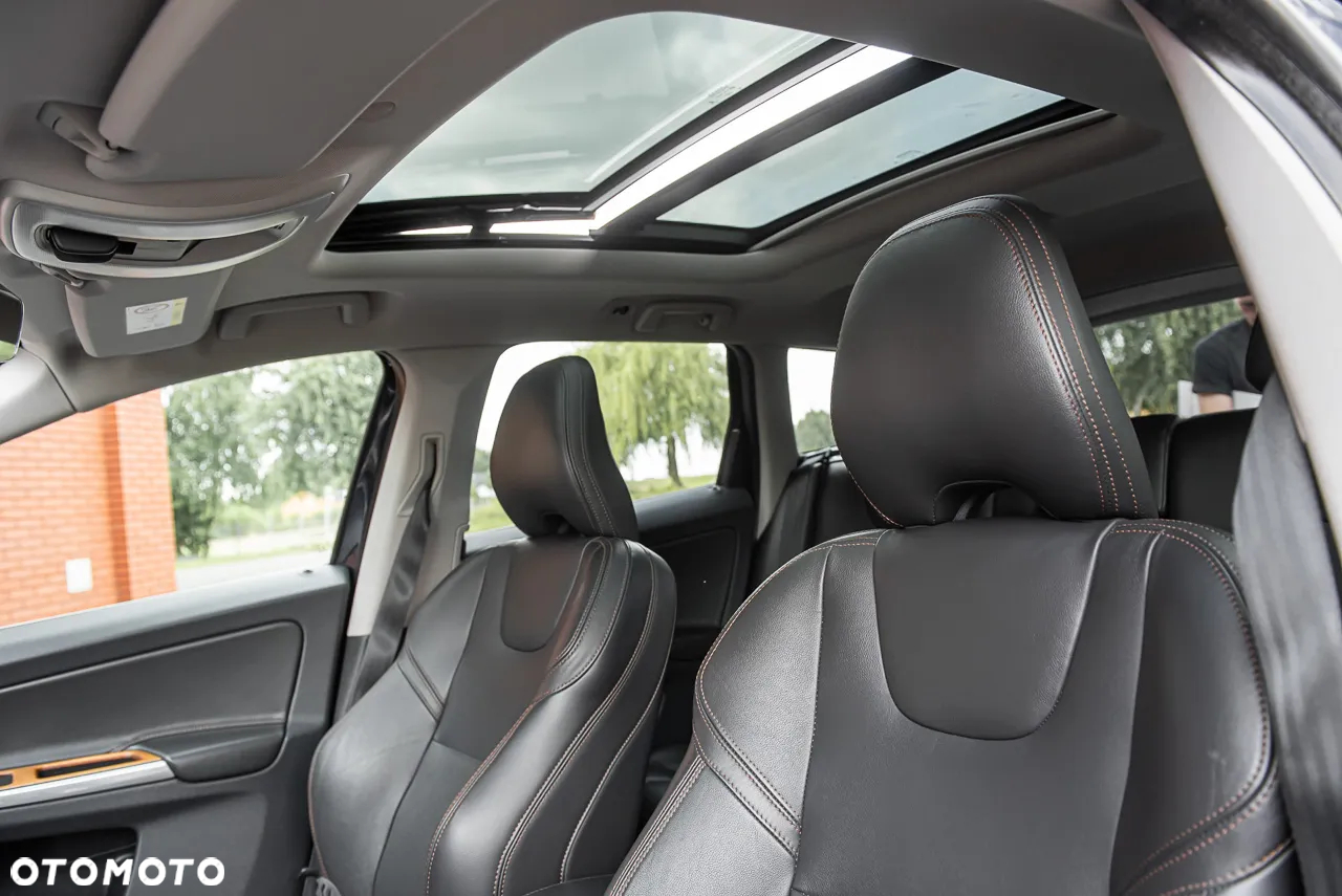Volvo XC 60 D3 Momentum Pro - 19