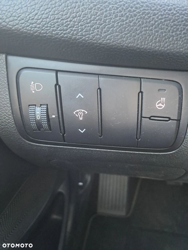 Kia Ceed 1.6 GDI XL - 8
