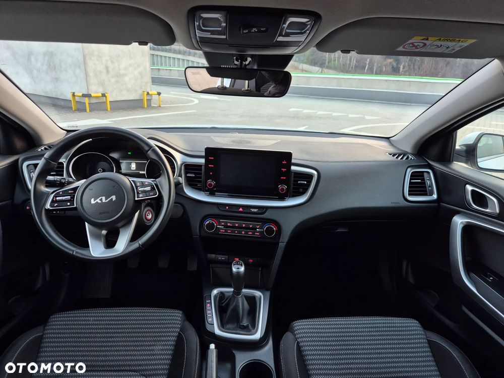 Kia Ceed 1.5 T-GDI L - 10