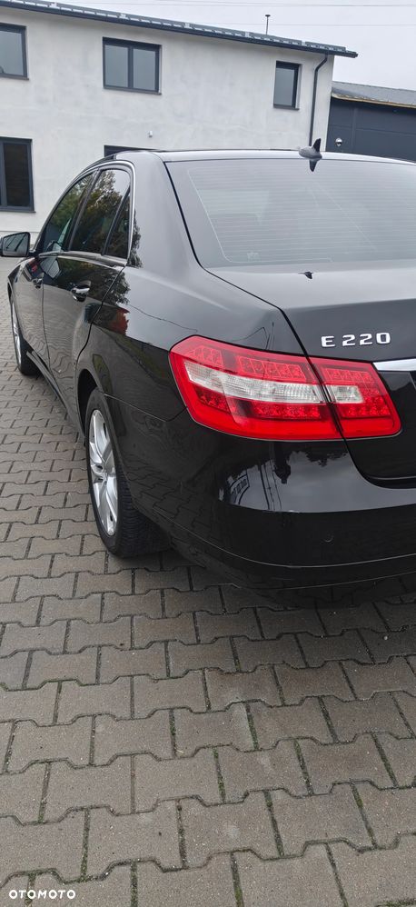 Mercedes-Benz Klasa E 220 CDI BlueEff - 5