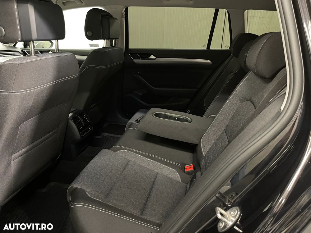 Volkswagen Passat 2.0 TDI DSG Comfortline - 12