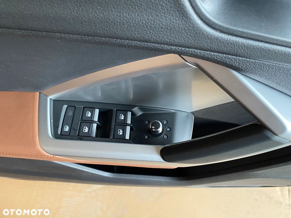 Audi Q3 83A kompletny środek Fotel fotele kanapa skóra boczki brązowe 32km - 13