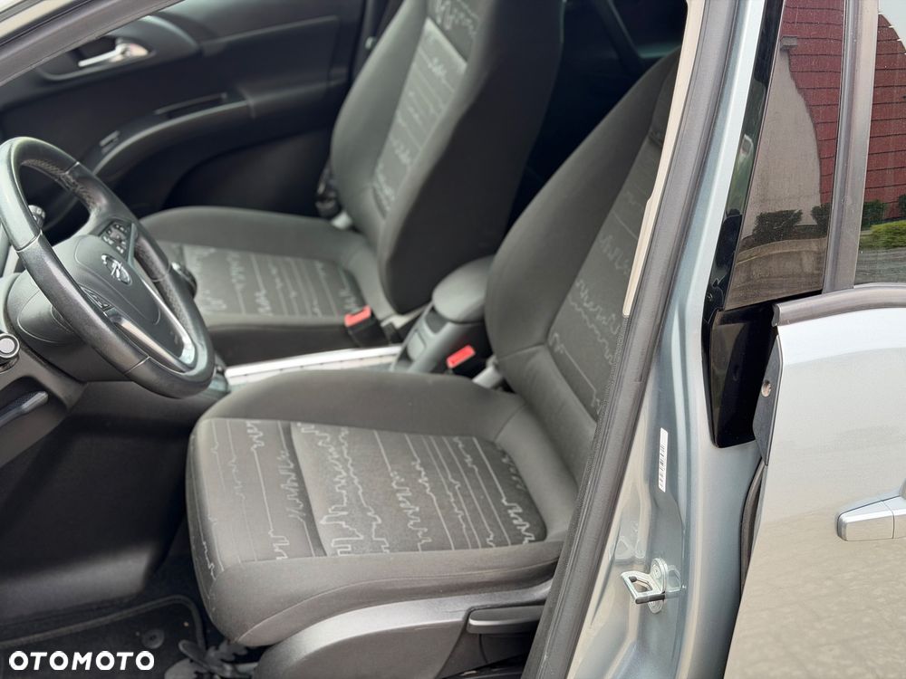 Opel Meriva - 14