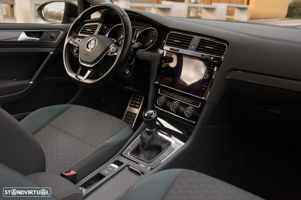 VW Golf Variant 1.0 TSI OPF IQ.DRIVE - 18