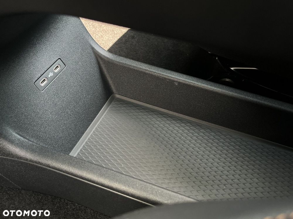 Cupra Raval - 37