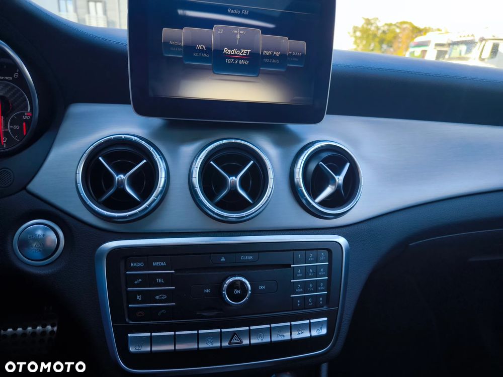 Mercedes-Benz CLA - 14