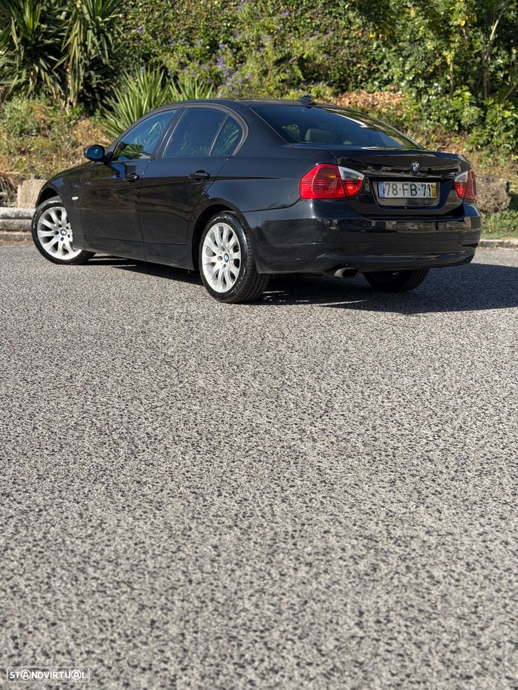 BMW 318 d Sport - 3