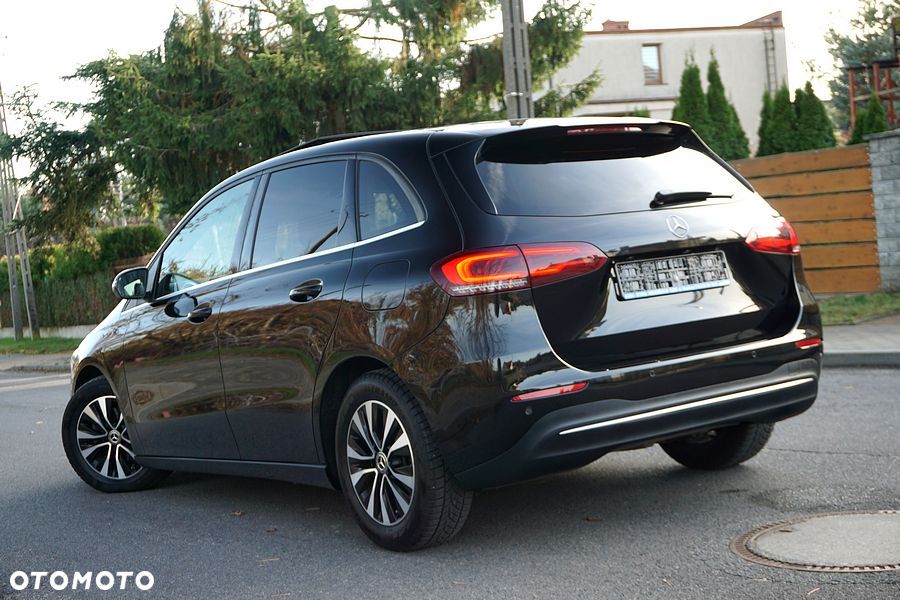 Mercedes-Benz Klasa B 180 d Editon 19 - 6